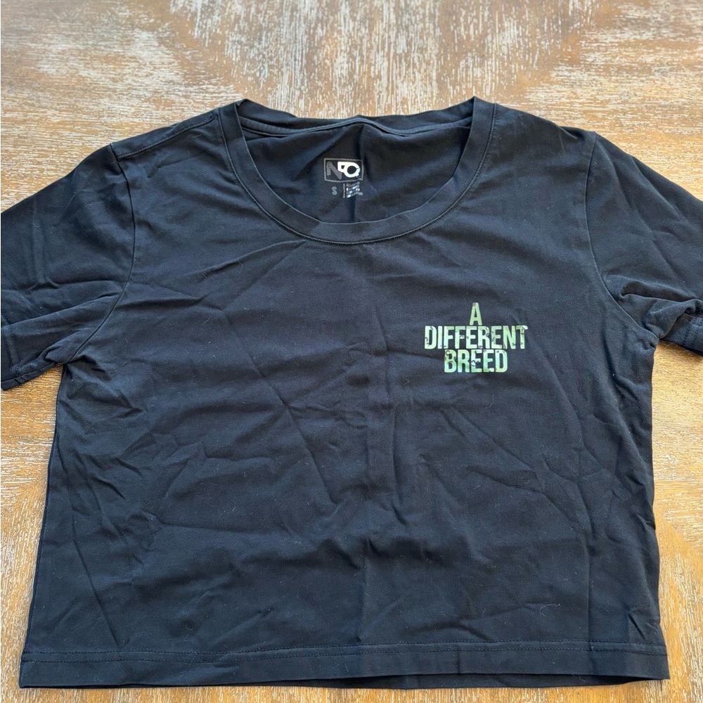 Black NFQ Graphic Crop Top women’s